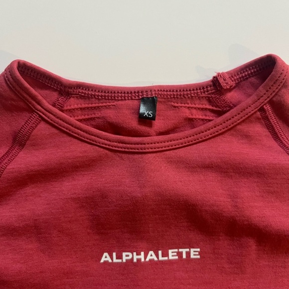 Alphalete Gym Amplify Short Sleeve Crop - Picture 3 of 4